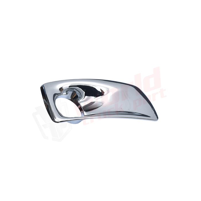RH Fog Light Bezel Chrome KW T660