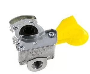 M16 Gladhand with Yellow Lid Automatic Shutter Palm Coupling